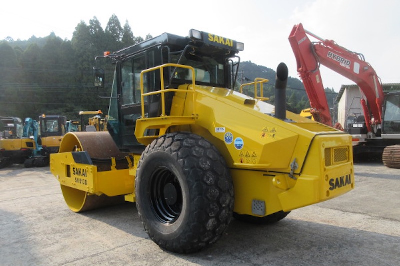 Dịch vụ cho thuê xe lu tại TP.HCM