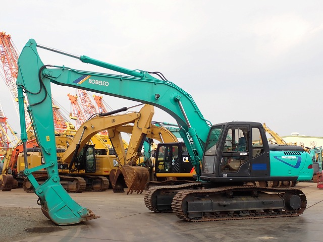 Kinh nghiệm chọn xe đào phù hợp với công trình tại TP.HCM